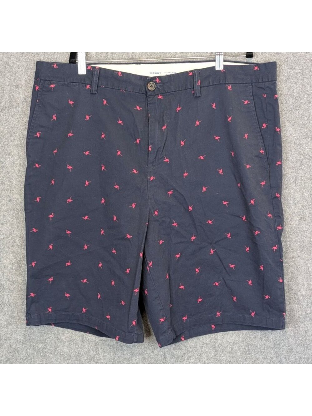 Old Navy Mens Size 40 Shorts Navy Blue Pink Flamingo Print Slim Fit Flex Casual